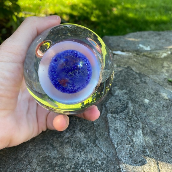 Hand blown glass paperweight with three sailboat sails Suspended in Ocean - Picture 3 of 9